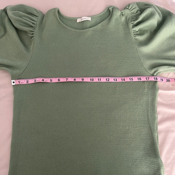 Green Puff Sleeve Henley Large - Picture 5 of 5